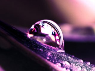 Purple water droplets 8520 wallpaper