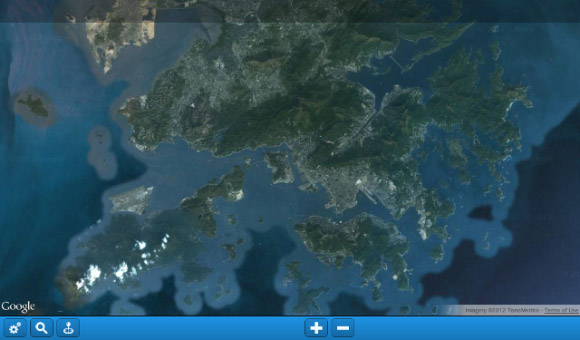 <b>Satellite Maps - using GPS and Google Maps 7.4.0.</b>